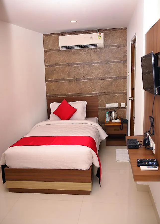 Nexstay Tower Calicut Hotel
